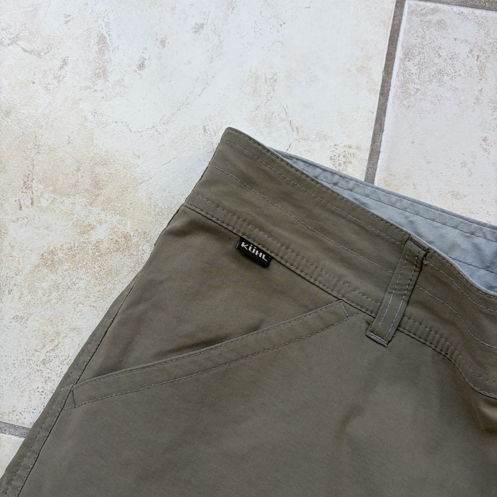 Kuhl Pants Mens 35x30 Tan Brown Renegade Quick Dry Zip Cargo Performance Chino - Picture 5 of 16